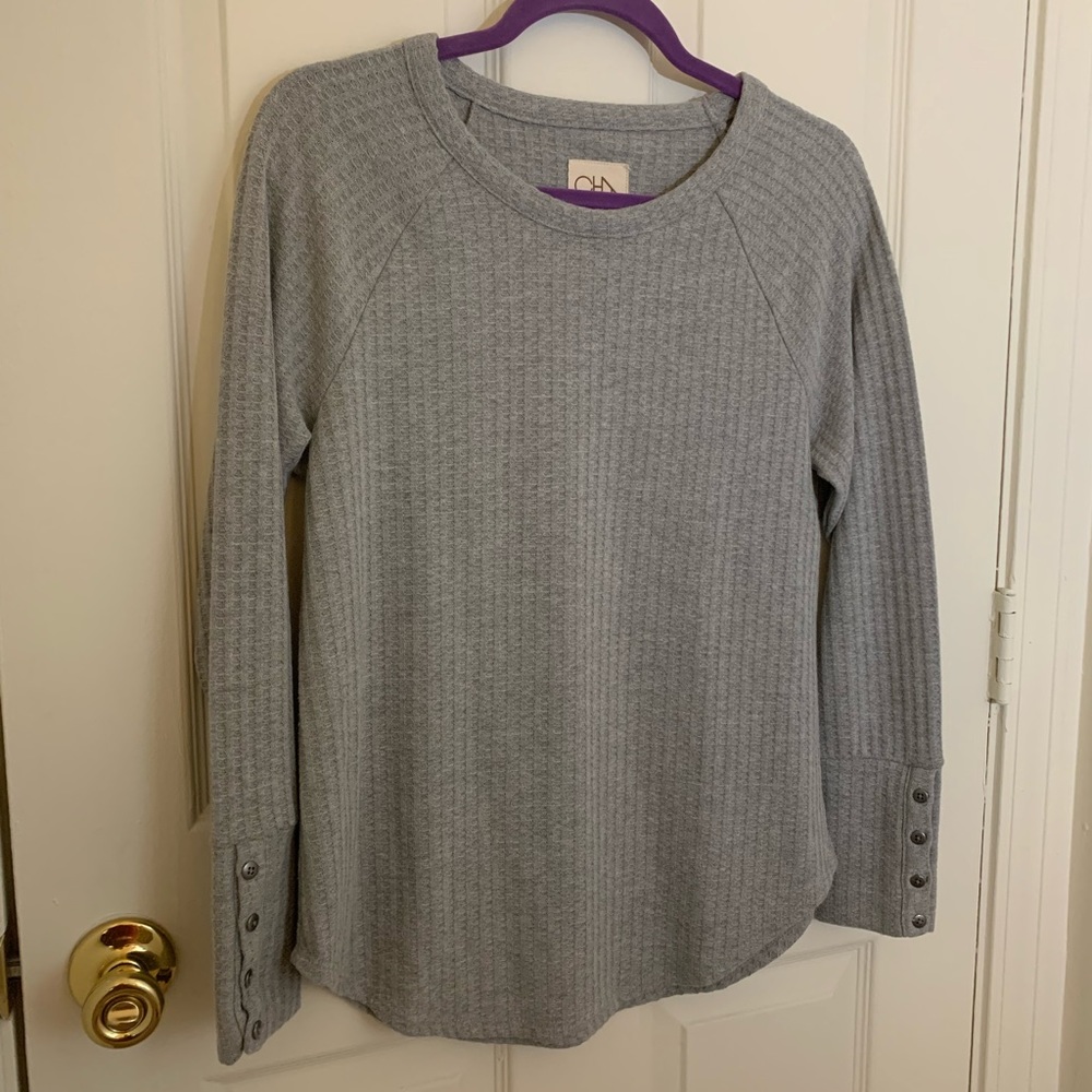 Women’s gray sweater